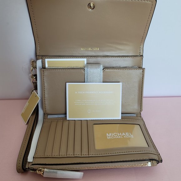 MICHAEL KORS Jet Set Charm Pebbled Leather Large Flap Phone Wristlet-Camel🎈$98⭐ - Picture 11 of 16